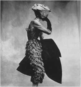 Irving-Penn-Balenciaga-Dress-1950