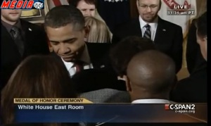 obama_comforts