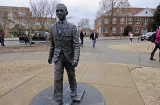 Possible Hate Crime Charges for Ole Miss Frat Boys Who Put Noose on ...