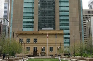 Calgary_Courts_Centre,_Calgary,_June_2013