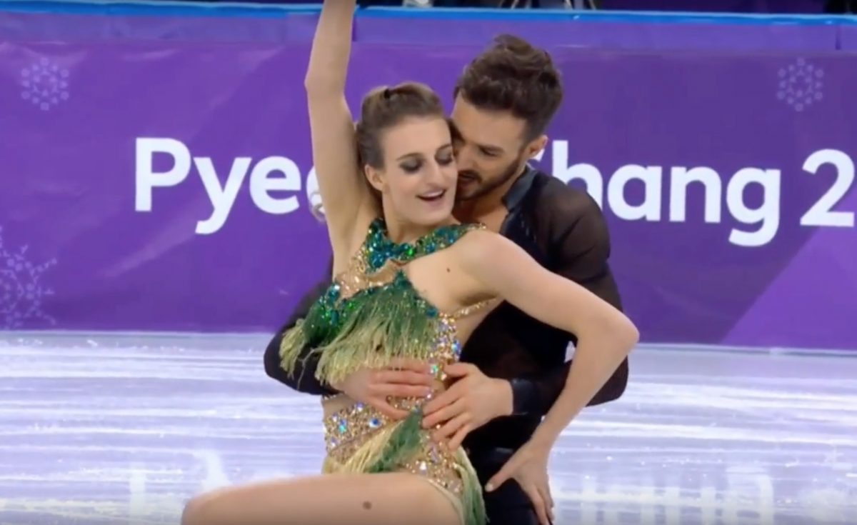 Winter Olympics Broadcaster Defends Slow Mo Replay Of French Skaters Wardrobe Malfunction