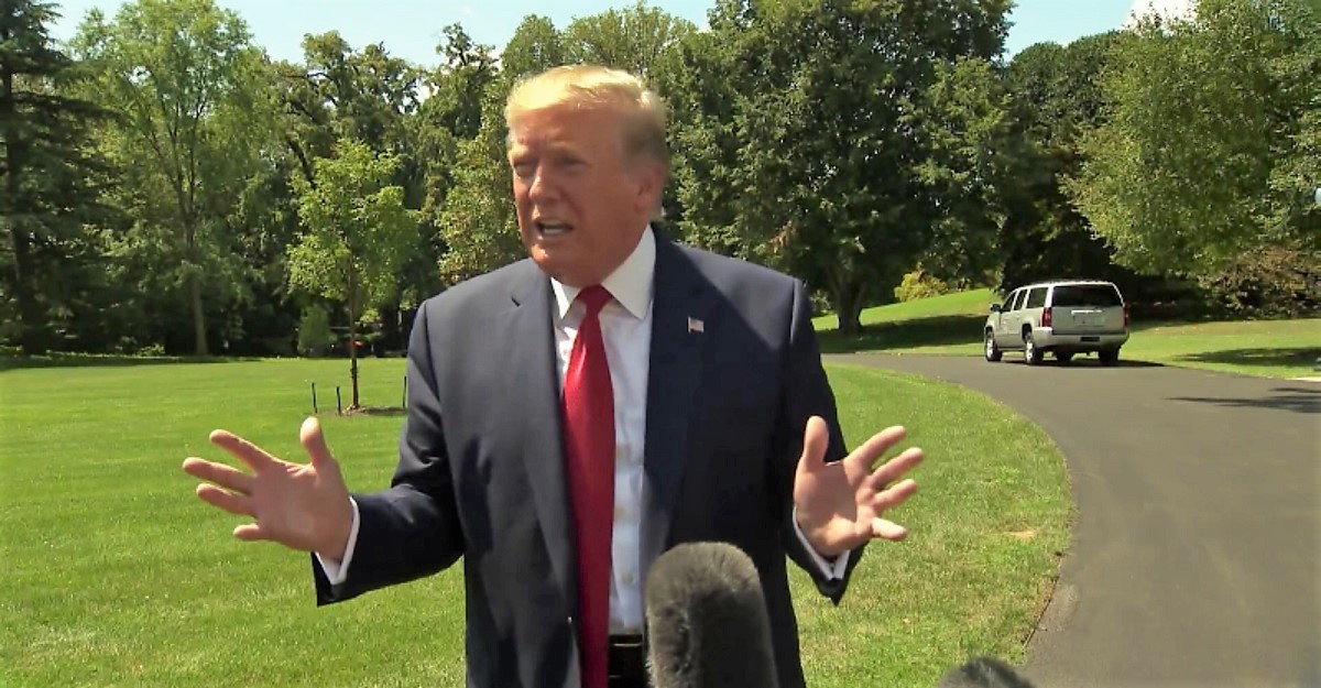 Hospitals Say Trump Lied About Doctors 'Coming Out of the Operating Rooms' to Greet Him in El Paso and Dayton