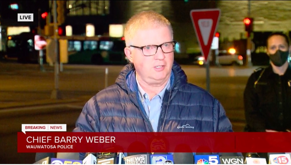 Wauwatosa Police Chief Briefs Press on Mall Shooting