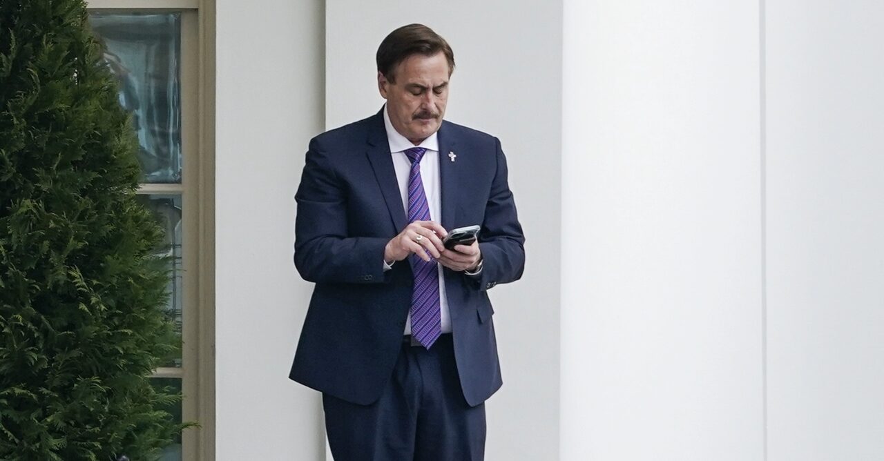 Hardee’s Trolls Mike Lindell After Feds Seize His Phone in Their Drive-Thru: ‘Try Our Pillowy Biscuits’