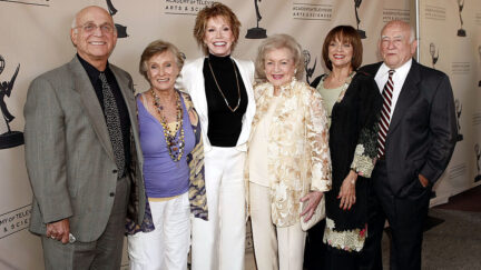 mary tyler moore show cast