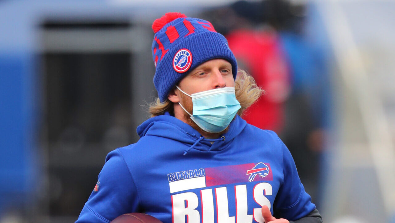 Mark Cuban offers Bills' Cole Beasley a deal to get vaccinated