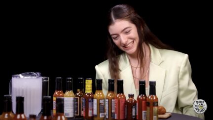Lorde on Hot Ones
