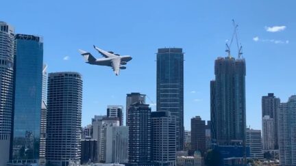 Australian Air Force c-17 practice run
