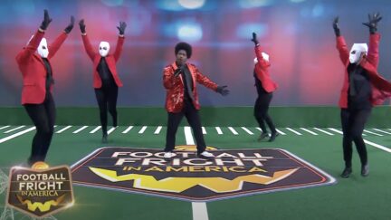 Al Roker re-creates the Weeknd halftime show for Halloween