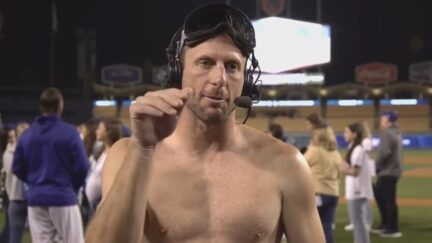 Max Scherzer gives shirtless postgame interview on TBS