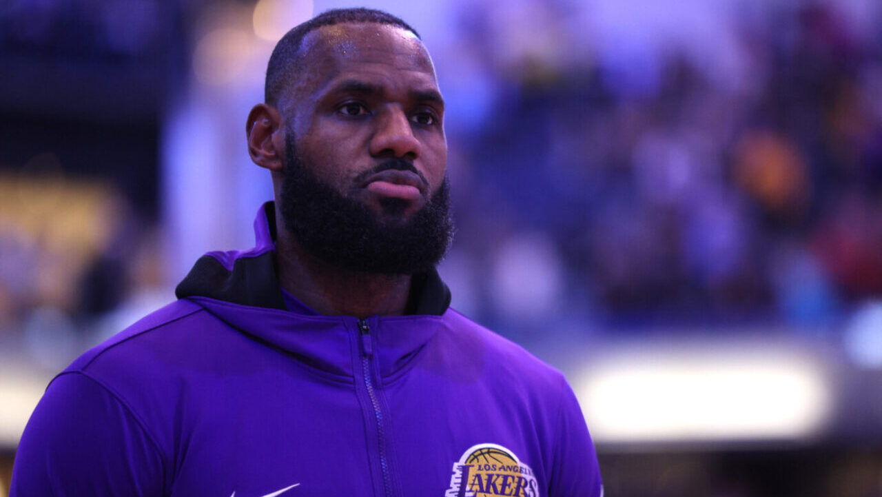 LeBron James tests positive for Covid