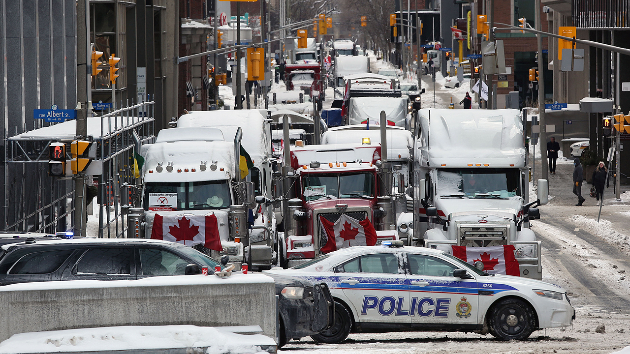 Trucks parked in downtown Ottawa continue to protest Covid-19 vaccine mandates and restrictions, on February 4 2022