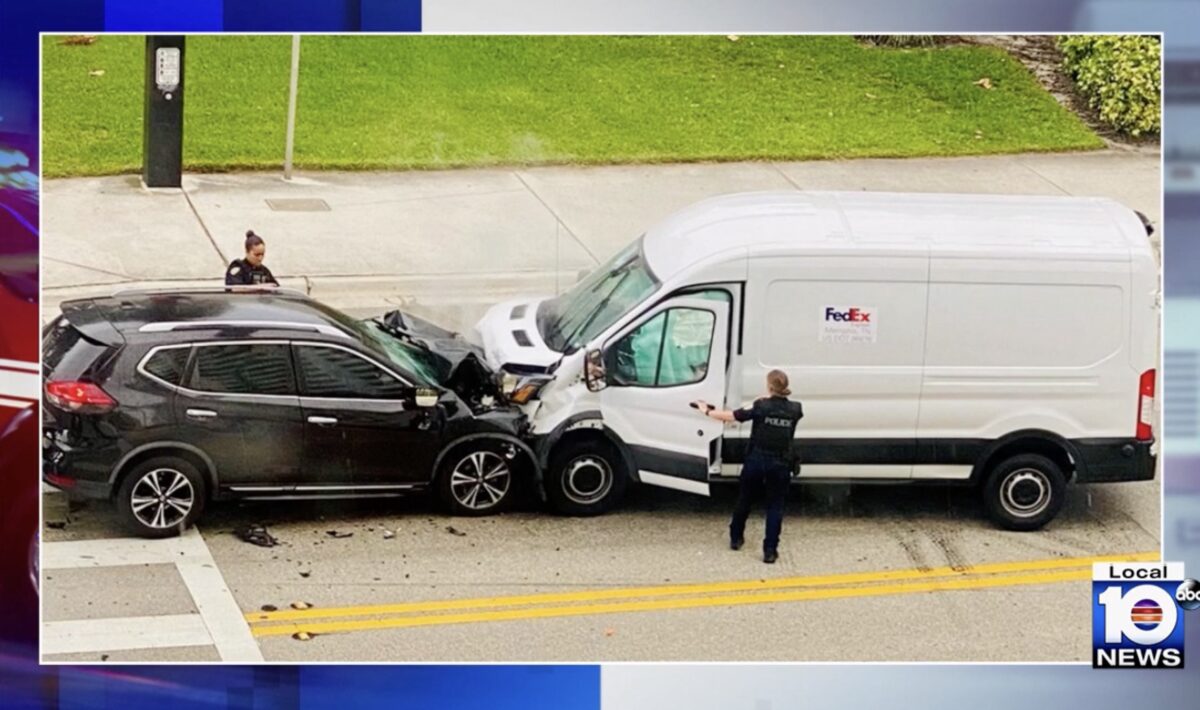 Florida Man ‘Sustained Injuries to His Private Area’ After Crashing SUV Into FedEx Truck While Receiving Oral Sex: Report