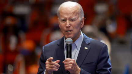 Twitter Fact Checks White House Claim on Social Security