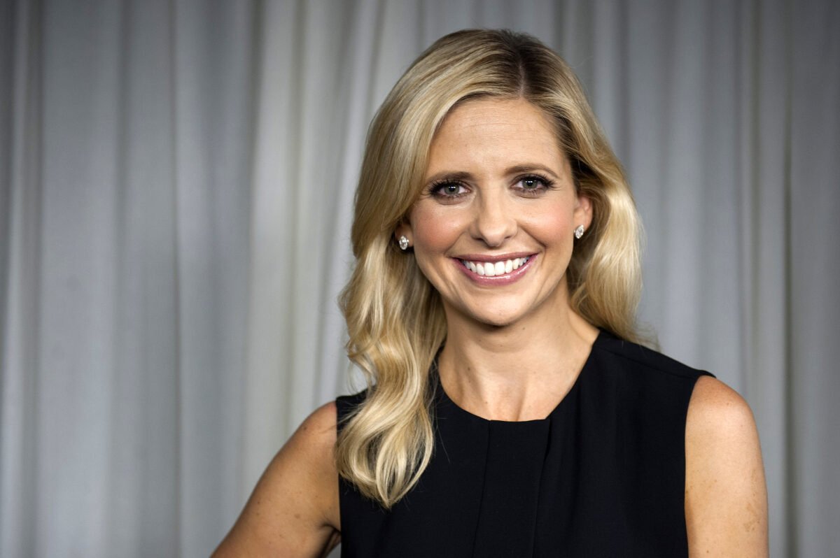 Sarah Michelle Gellar Talks ‘Buffy’ 20 Years Later and Why She’s Ditching Her Tesla