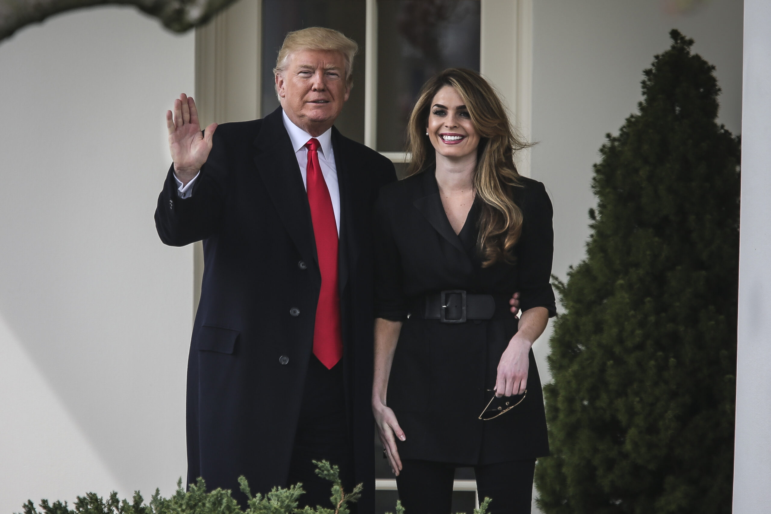 Newly-Released Texts Reveal Trump Confidant Hope Hicks Fuming After Jan. 6: ‘We All Look Like Domestic Terrorists’ (mediaite.com)