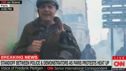 Frederik Pleitgen gets tear-gassed