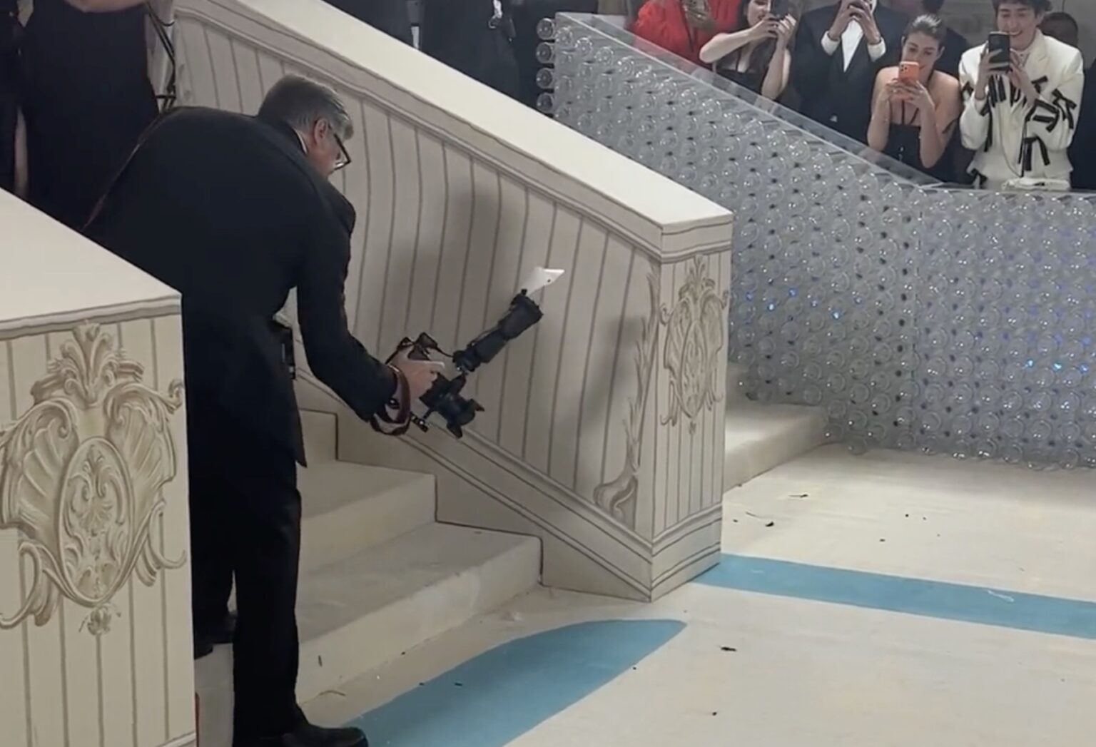 Cockroach Steals the Show, Chases Photographer at Met Gala Red Carpet