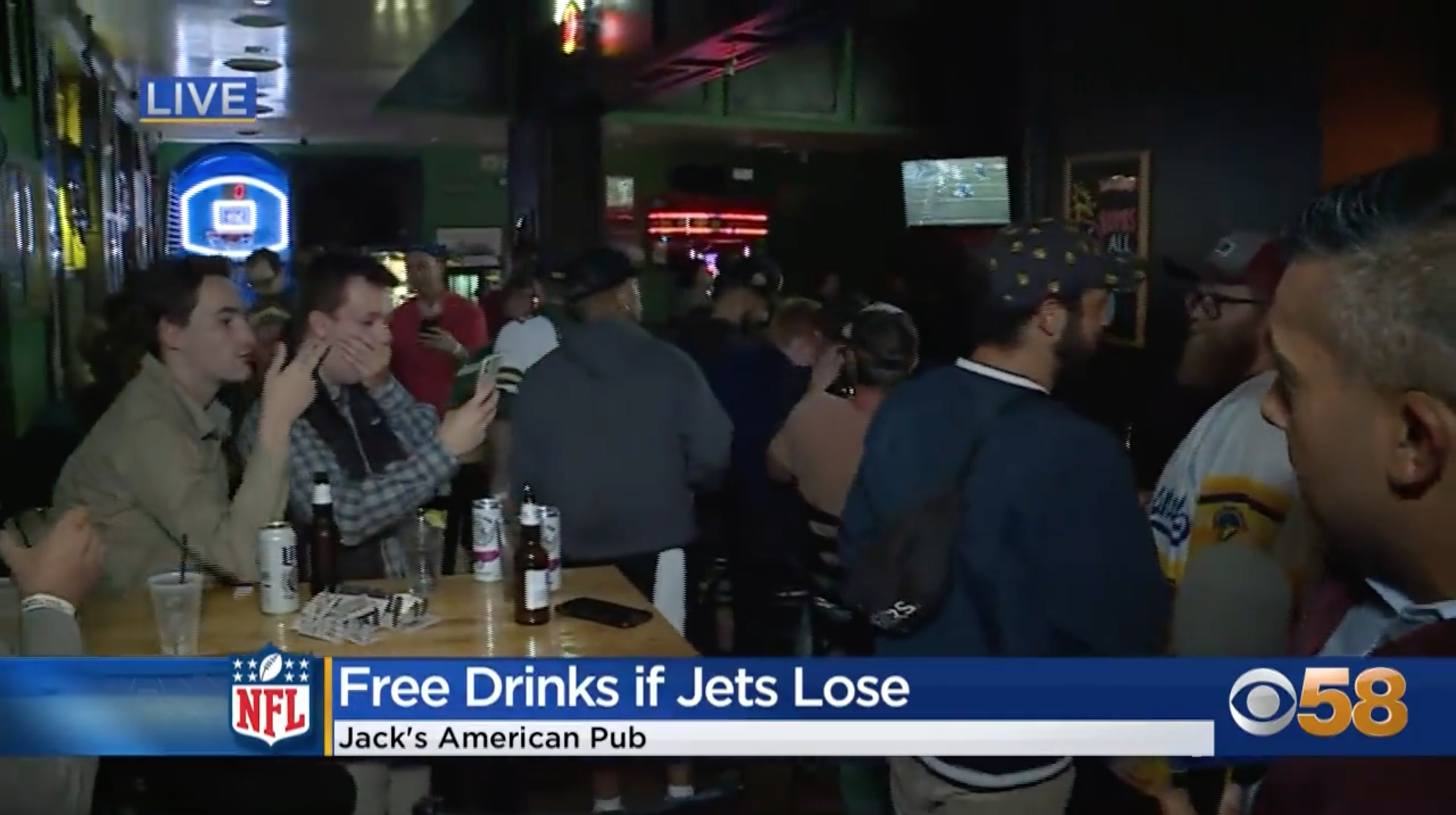 Promised Free Drinks if the NY Jets Lost, Wisconsin Bar Patrons Ran Up the Tab After Aaron Rodgers’ Injury – Just for the Jets to Win Anyway