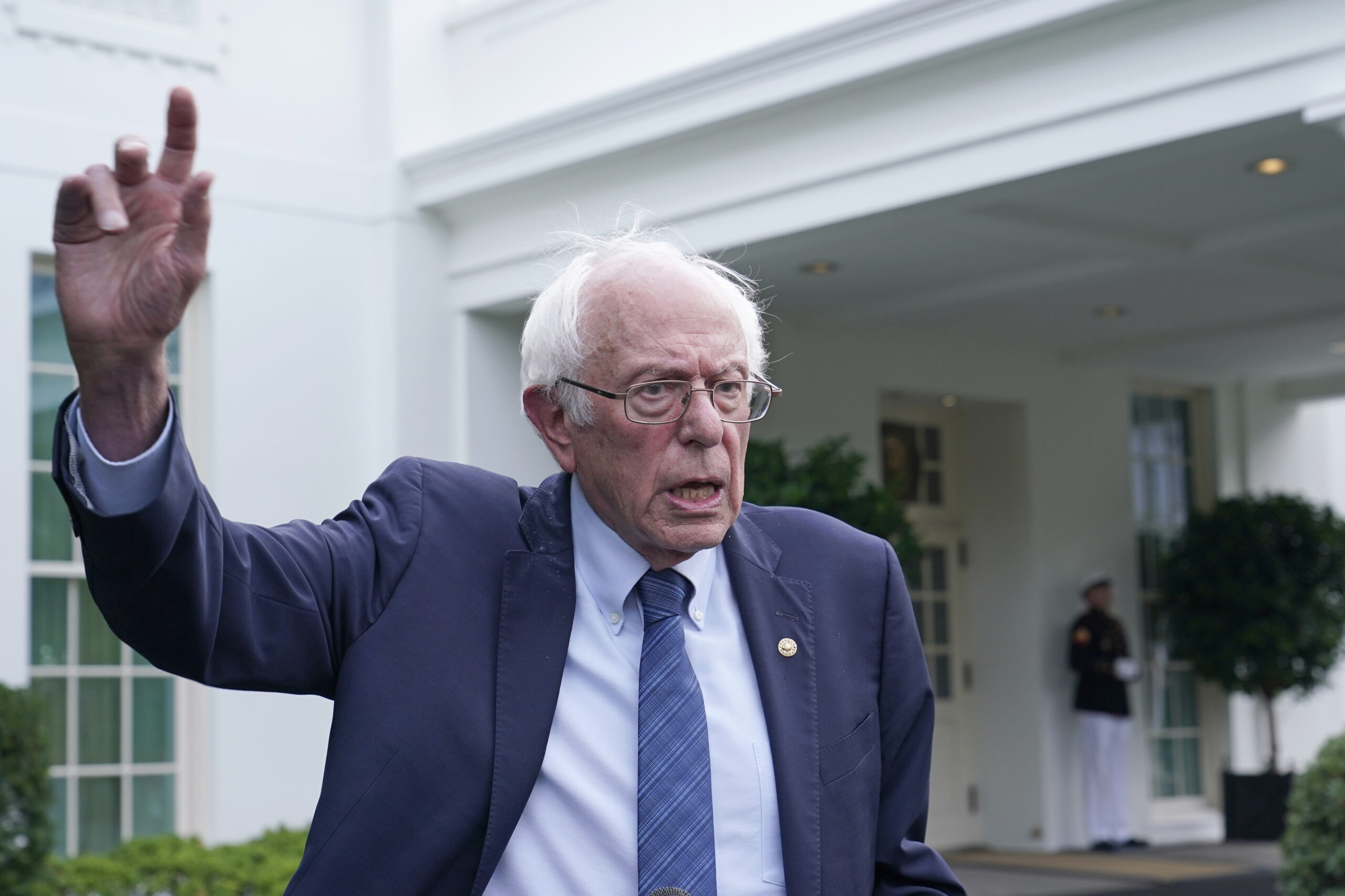 ‘Elon Musk is Right’: Bernie Sanders Lauds DOGE Chief’s Plan to Drastically Slash the Pentagon’s Budget