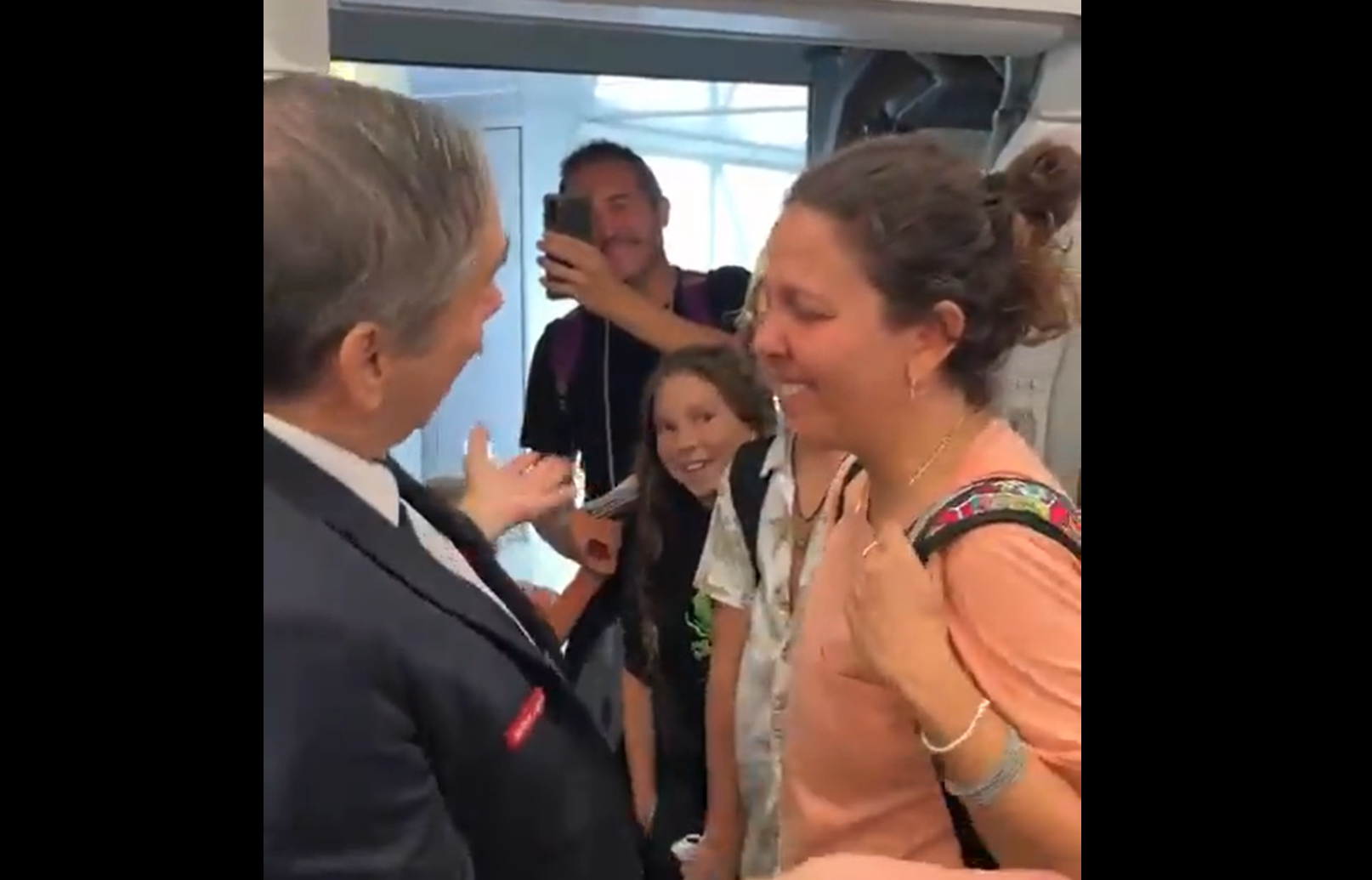 Air France flight attendant singing in Hebrew