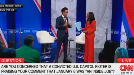 Ramaswamy Repeatedly Interrupts Abby Phillip While Standing by Claim January 6 Was an ‘Inside Job’ During CNN Town Hall (mediaite.com)