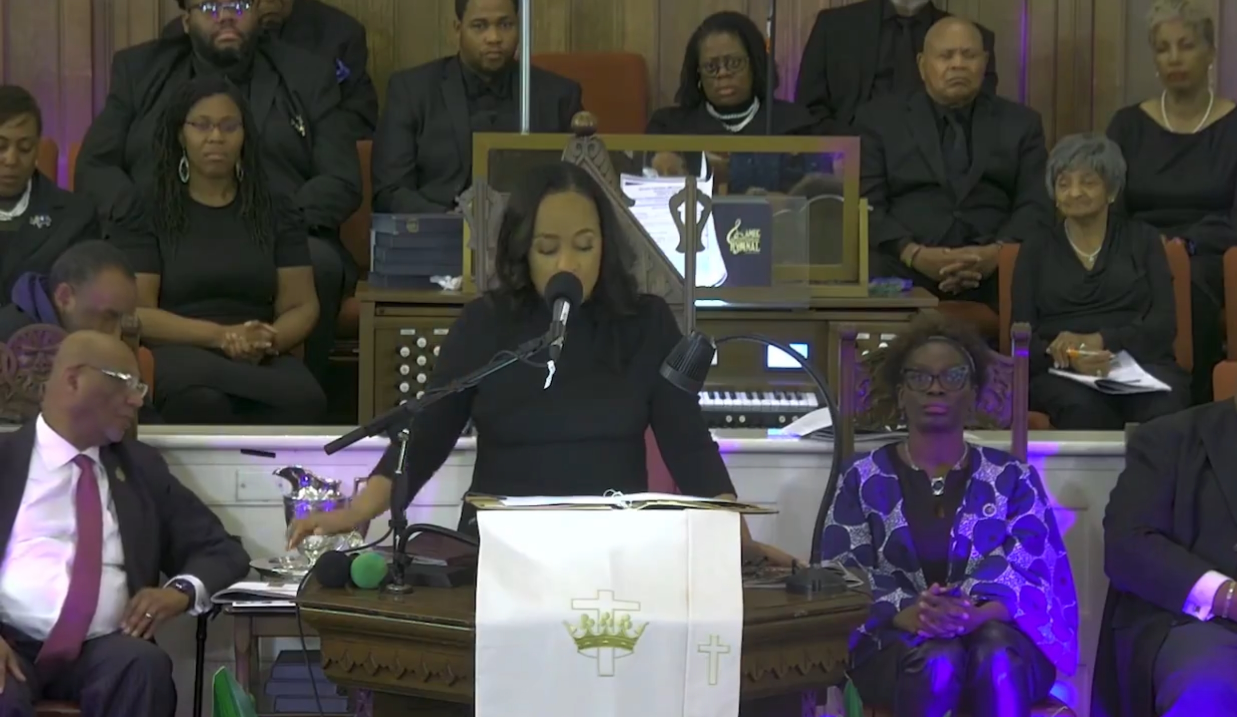 📺 ‘Filled with hate’: Watch Fani Willis call out Marjorie Taylor Greene during church sermon (rawstory.com)