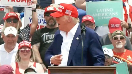 ‘Sh*tty Job!’ Trump Blows a Gasket Over Tech Problems at Rally, Threatens Not to Pay the Crew in Bizarre Rant (mediaite.com)