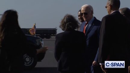 Biden landing in Angola