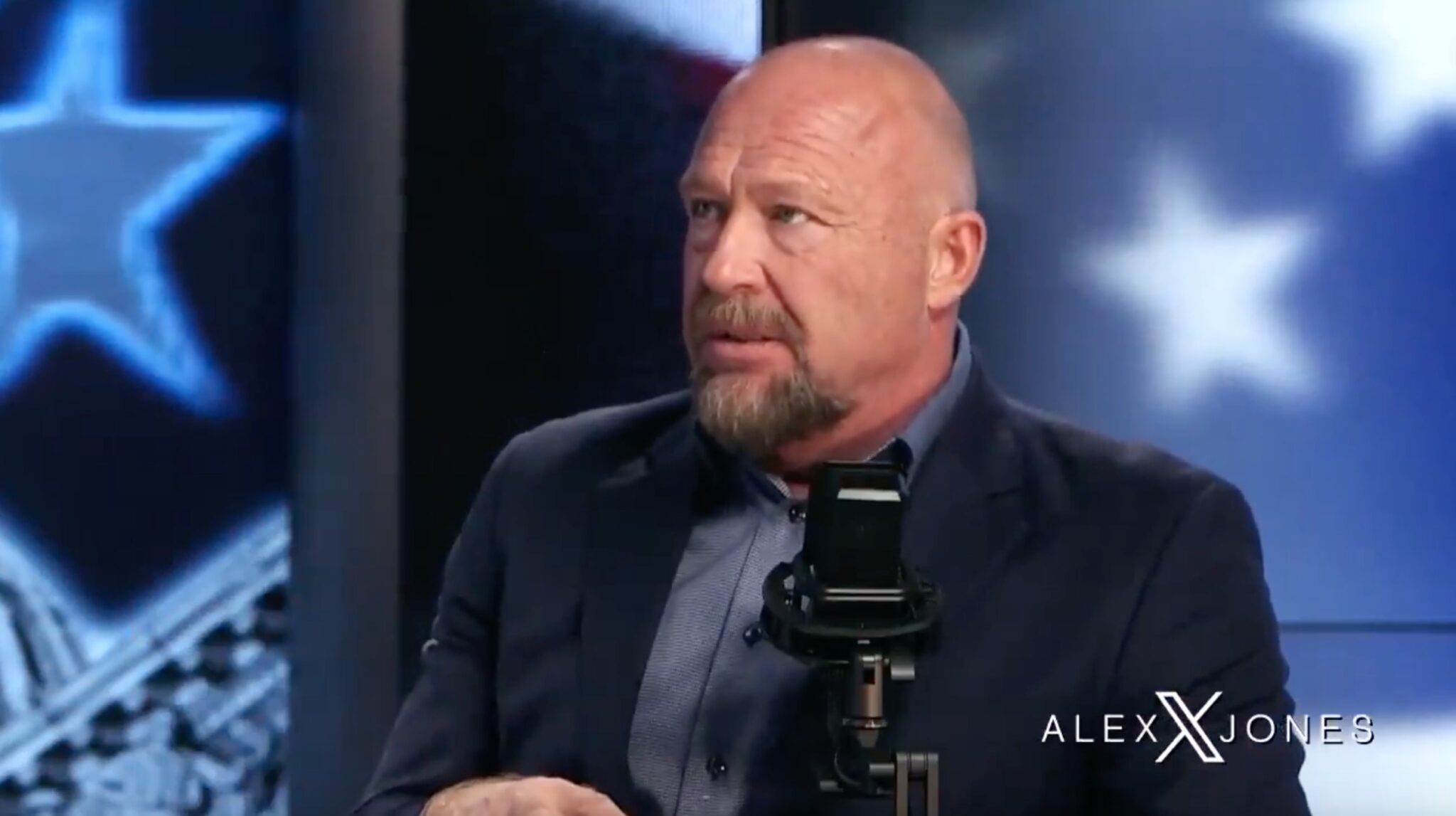 Alex Jones Warns Trump’s ‘Dangerous’ Citizen Deportations Idea Is ‘Really Bad’: ‘That’s Unconstitutional!’ (mediaite.com)