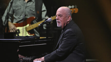Billy Joel Reveals Cancer Diagnosis