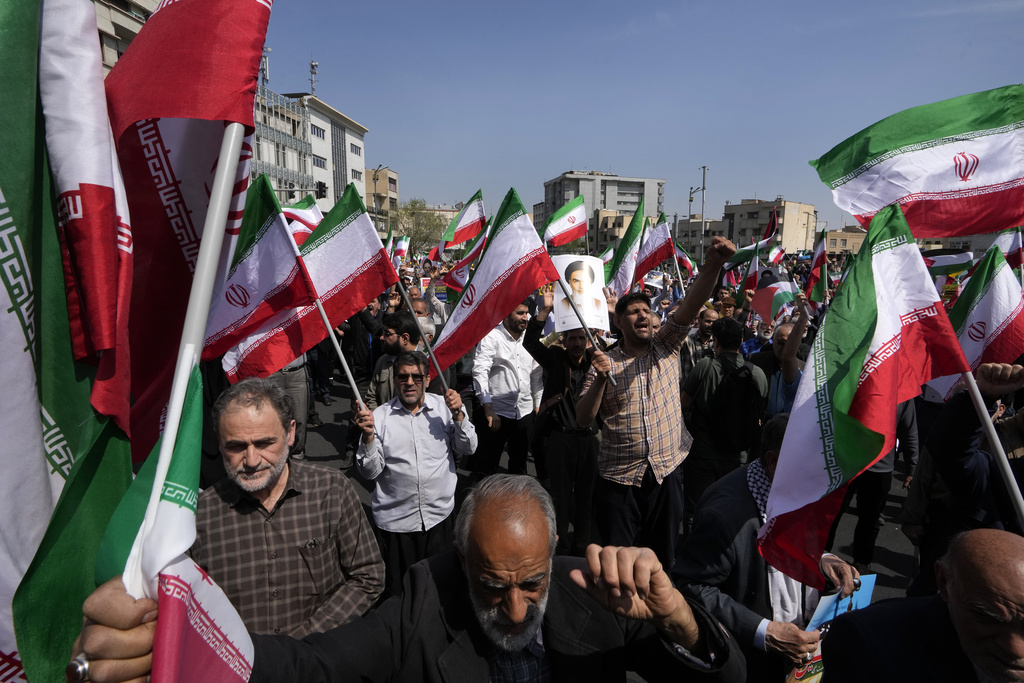Israel Prepping Strike in Iran as Tehran Ignores Nuke Obligations: Reports