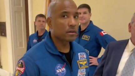 Victor Glover, Artemis II