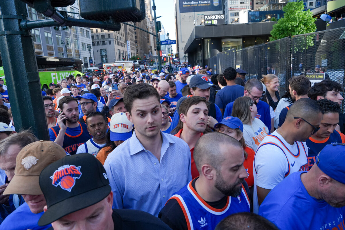 long lines outside Madison Square Garden